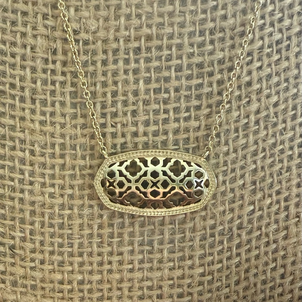 Kendra Scott Large Elisa Elegant Gold Necklace